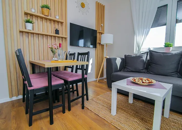 Narcis 17 - Novonamesteni Apartman Sa Prelepim Pogledom Na Tornik